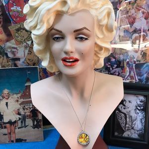 Retro vintage 🎬movie🎬 necklace 🌟NEW✨